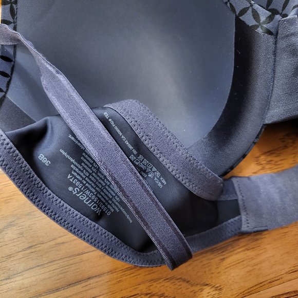 3x 36B bras 2 Warner's and 1 Wonderbra - Picture 3 of 7